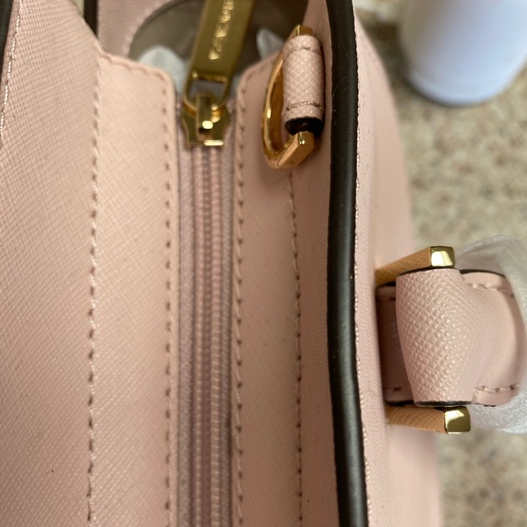 Michael Kors Selma purse NWT - Picture 4 of 16